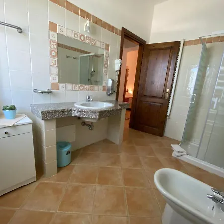 Κατάλυμα σε φάρμα Lu Branu