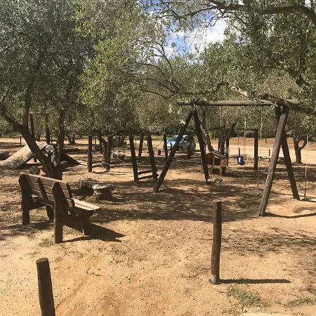 Κατάλυμα σε φάρμα Lu Branu Arzachena